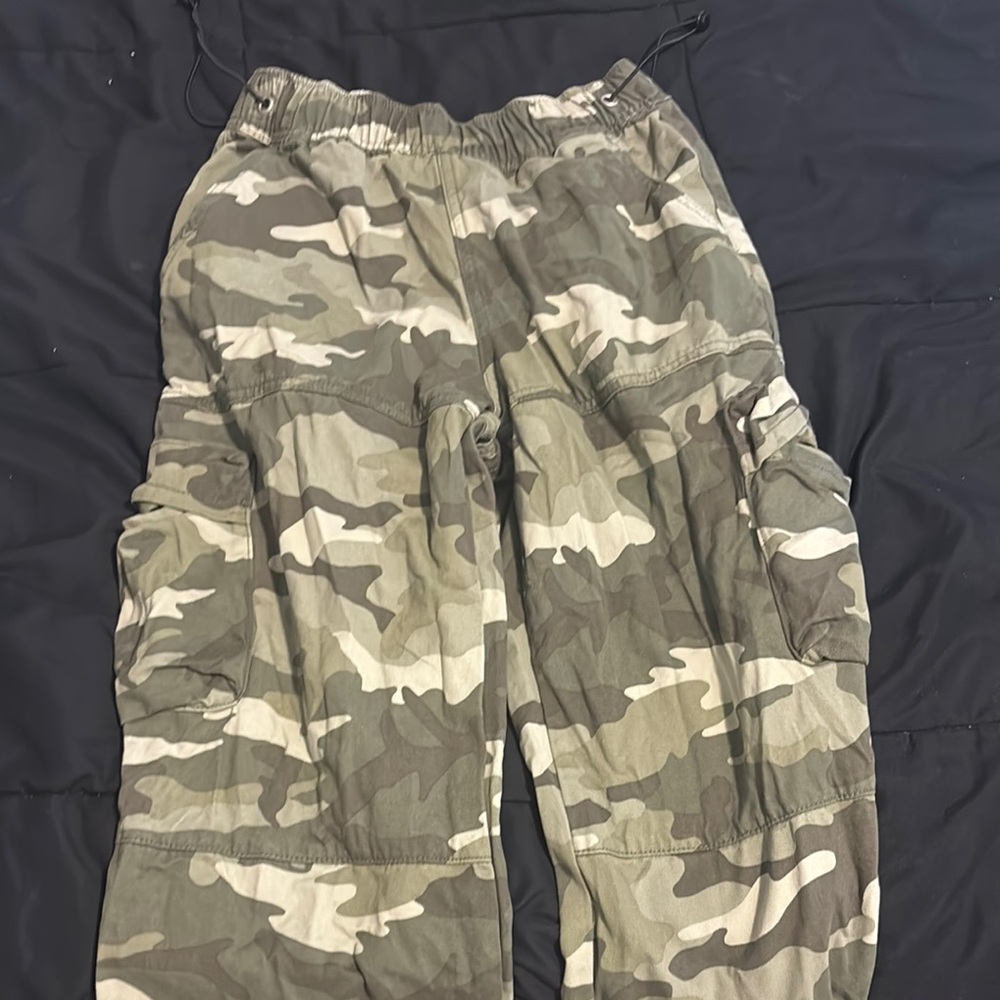 Forever 21 Camouflage Cargo Pants